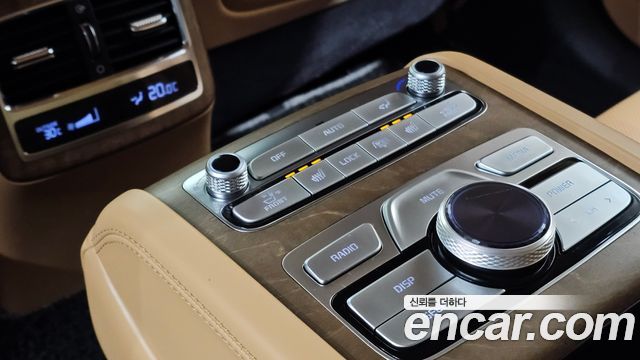 Kia K9 2022 — photo 25