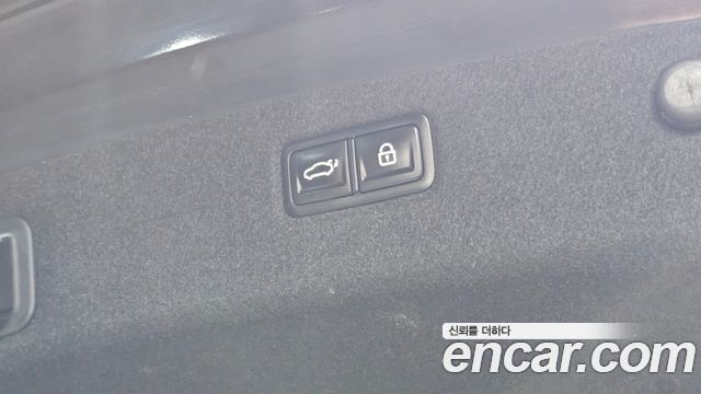 Kia K9 2022 — photo 27