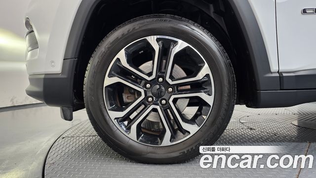 Jeep Compass 2022 — photo 5