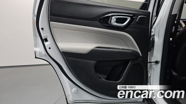 Jeep Compass 2022 — photo 15
