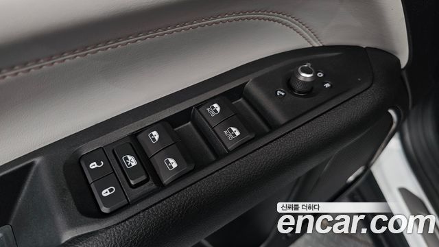 Jeep Compass 2022 — photo 28