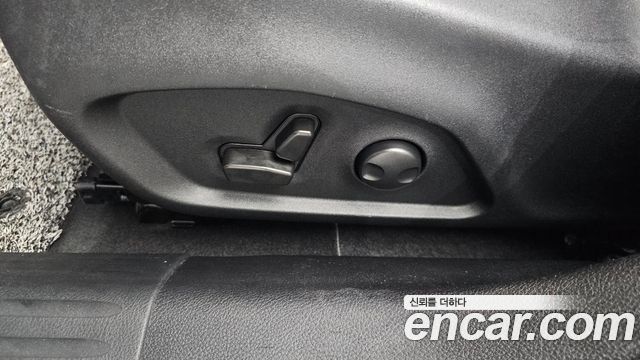 Jeep Compass 2022 — photo 31