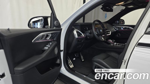 BMW XM 2023 — photo 10