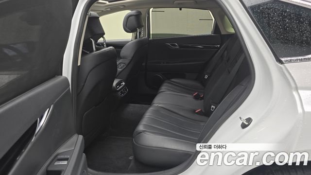 Genesis G80 2022 — photo 12