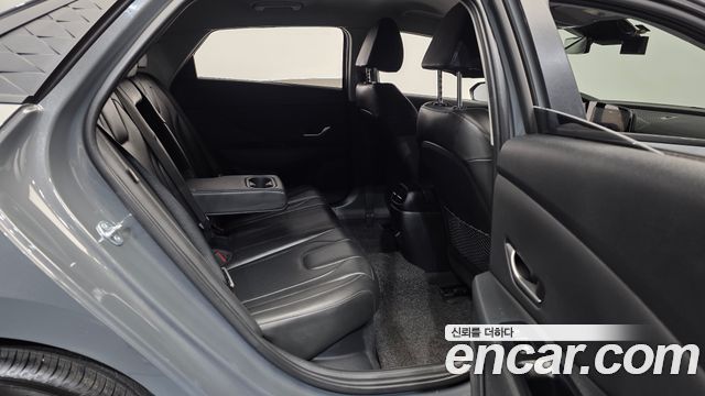 Hyundai AVANTE 2025 — photo 12