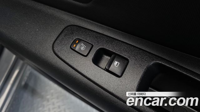Hyundai AVANTE 2025 — photo 19
