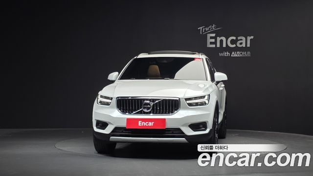 Volvo XC40 2021 — photo 3