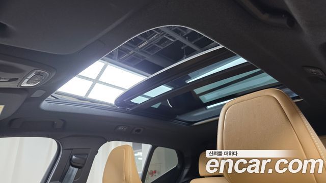 Volvo XC40 2021 — photo 23