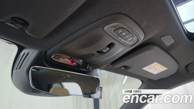 Volvo XC40 2021 — photo 25