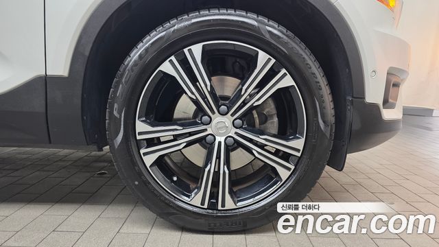 Volvo XC40 2021 — photo 7