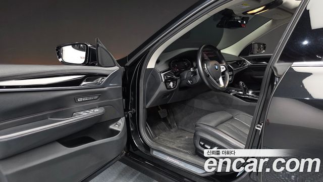 BMW Gran Turismo 2020 — photo 13
