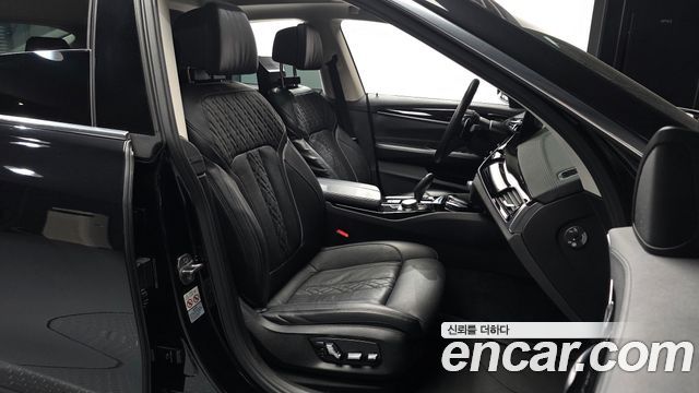 BMW Gran Turismo 2020 — photo 17