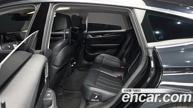 BMW Gran Turismo 2020 — photo 18