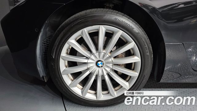 BMW Gran Turismo 2020 — photo 7