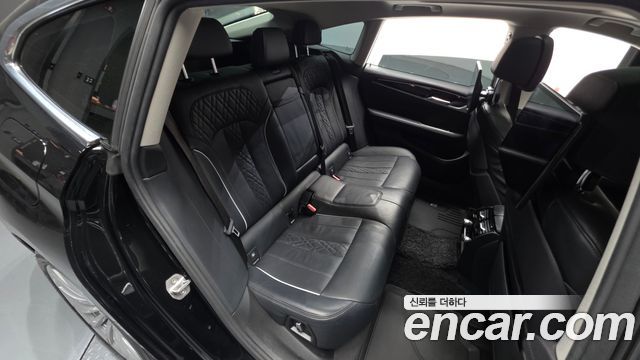 BMW Gran Turismo 2020 — photo 16