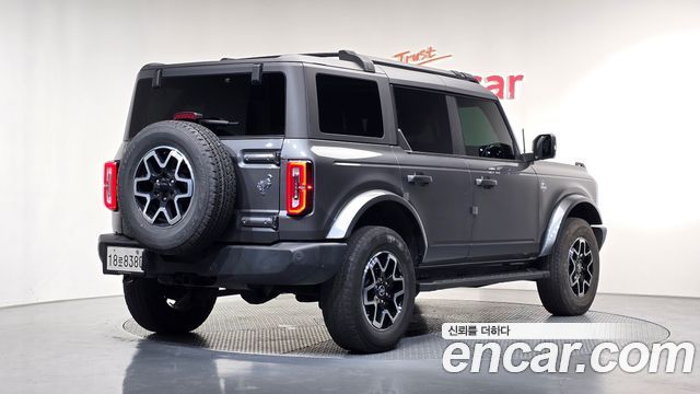 Ford Bronco 2022 — photo 2