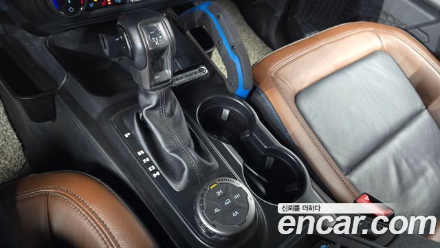 Ford Bronco 2022 — photo 12
