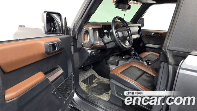 Ford Bronco 2022 — photo 13