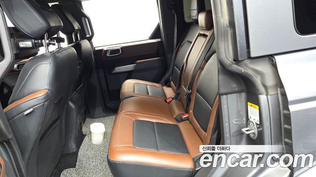 Ford Bronco 2022 — photo 17