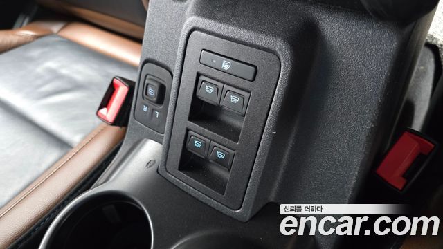 Ford Bronco 2022 — photo 24
