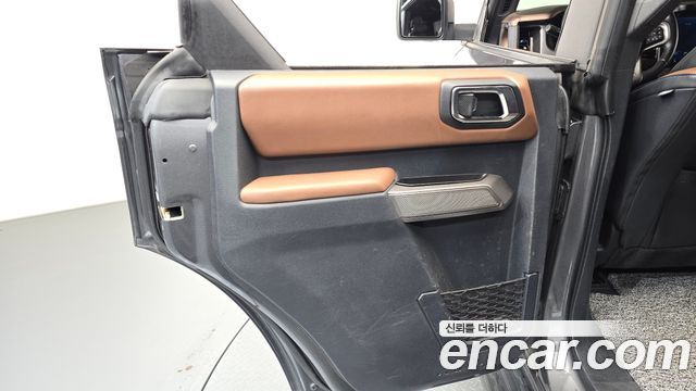 Ford Bronco 2022 — photo 15