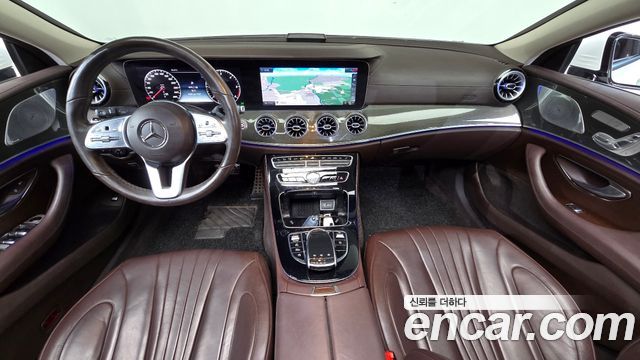 Mercedes-Benz CLS-Class 2020 — photo 10