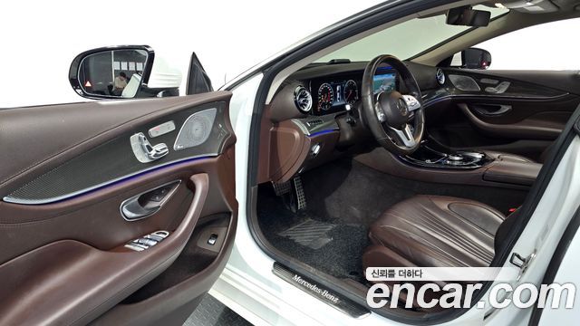 Mercedes-Benz CLS-Class 2020 — photo 13