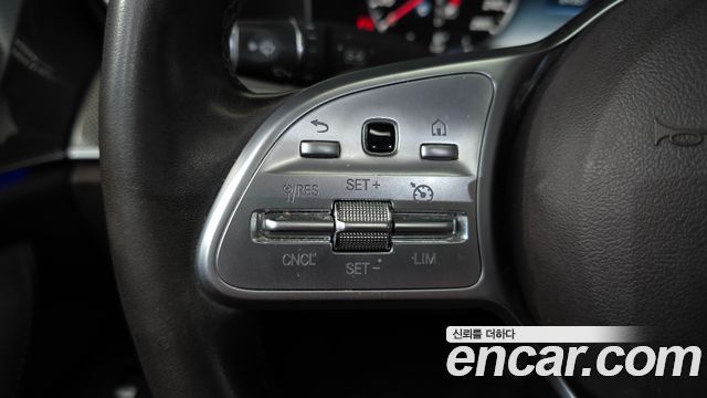 Mercedes-Benz CLS-Class 2020 — photo 21