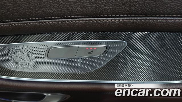 Mercedes-Benz CLS-Class 2020 — photo 25