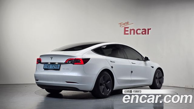 Tesla Model 3 2021 — photo 2
