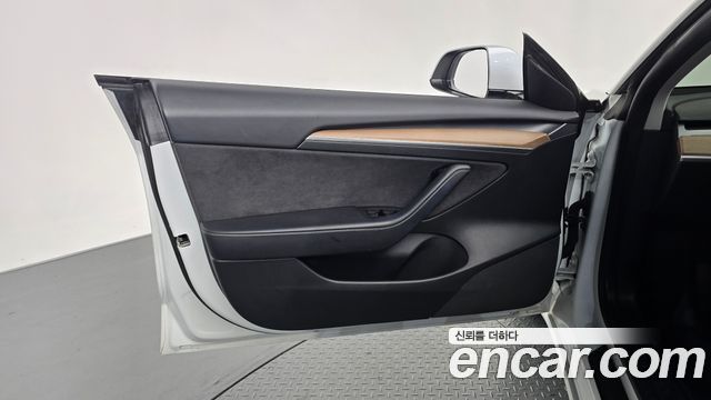 Tesla Model 3 2021 — photo 14