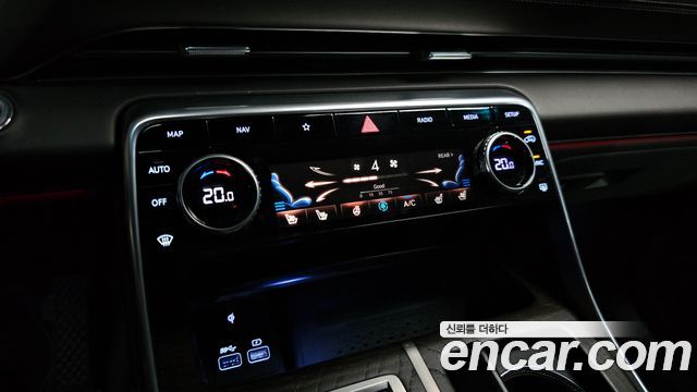 Genesis GV80 2021 — photo 27