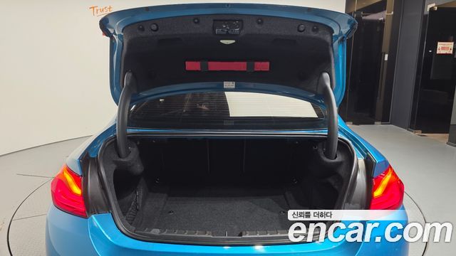 BMW 4-Series 2018 — photo 20