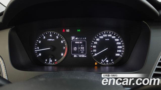 Hyundai Sonata 2017 — photo 11
