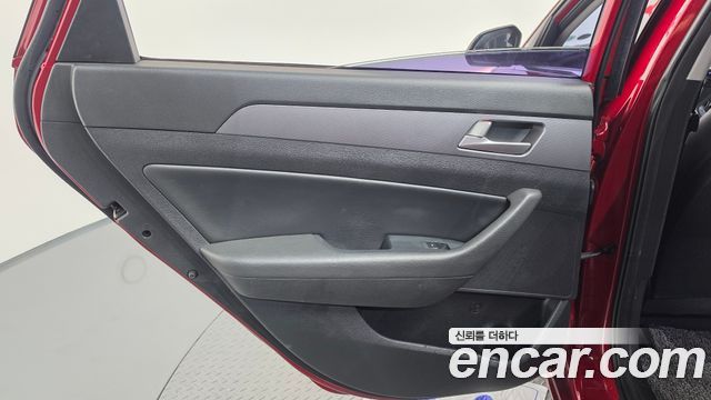Hyundai Sonata 2017 — photo 15