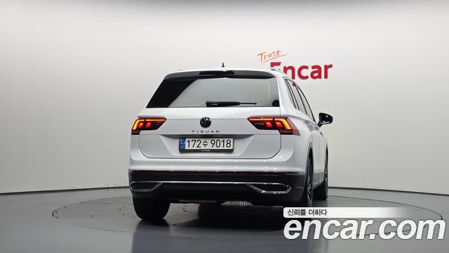Volkswagen Tiguan 2021 — photo 4