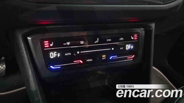 Volkswagen Tiguan 2021 — photo 23