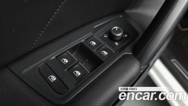Volkswagen Tiguan 2021 — photo 30