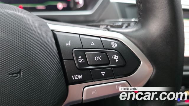 Volkswagen Tiguan 2021 — photo 36