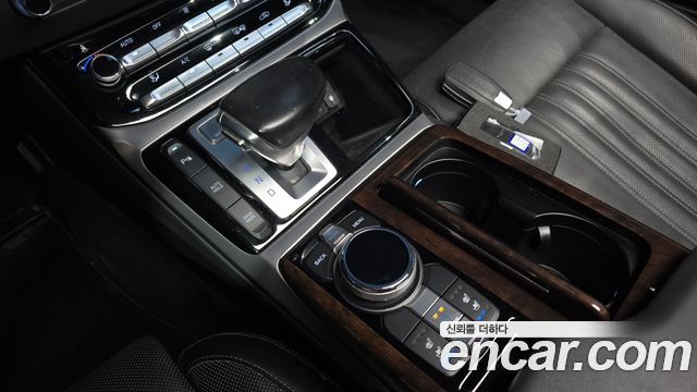 Genesis EQ900 2018 — photo 12