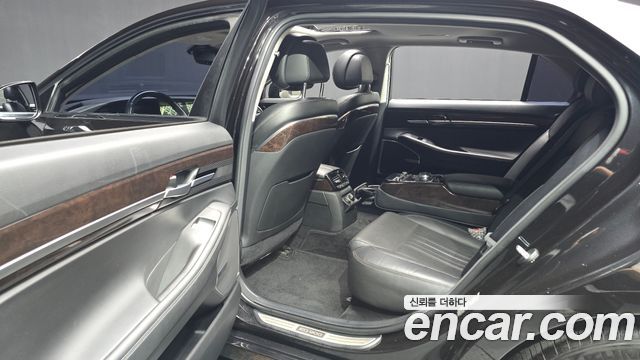 Genesis EQ900 2018 — photo 17