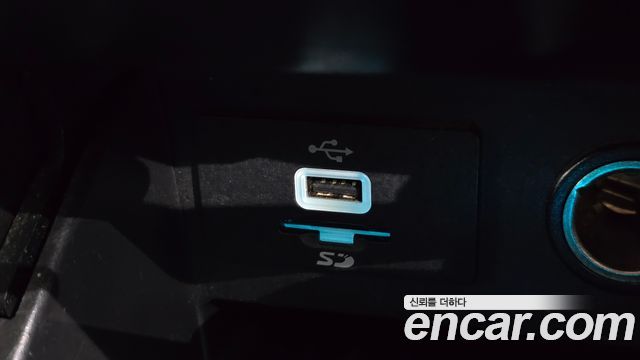 Ford Explorer 2016 — photo 13