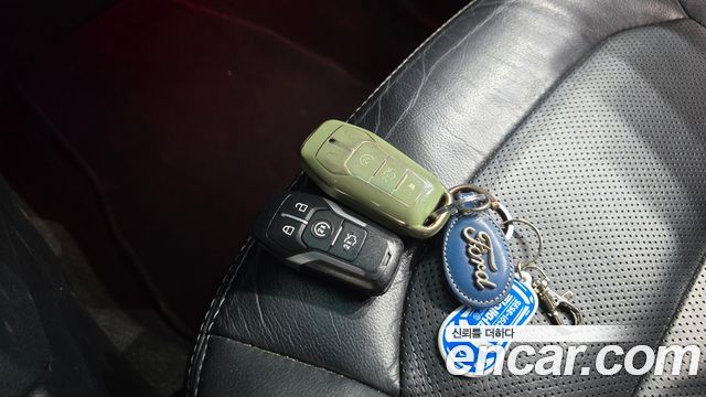 Ford Explorer 2016 — photo 17