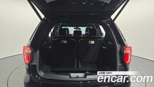 Ford Explorer 2016 — photo 20
