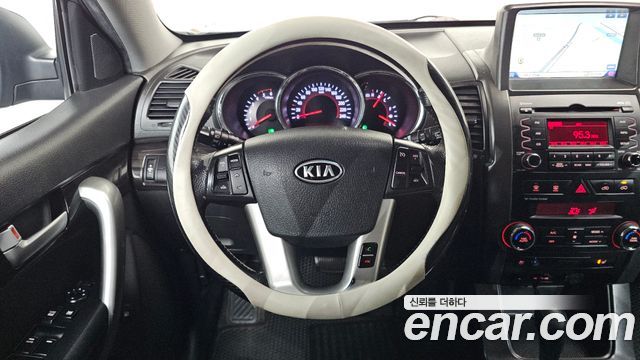 Kia Sorento 2011 — photo 13