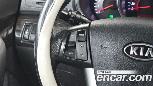 Kia Sorento 2011 — photo 17