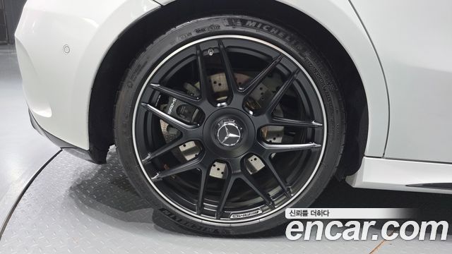 Mercedes-Benz A-Class 2023 — photo 5
