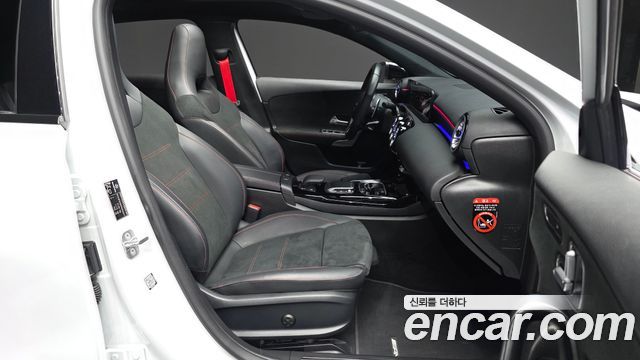 Mercedes-Benz A-Class 2023 — photo 17