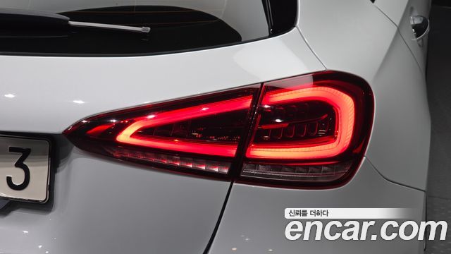 Mercedes-Benz A-Class 2023 — photo 9
