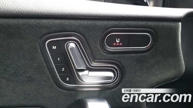 Mercedes-Benz A-Class 2023 — photo 27